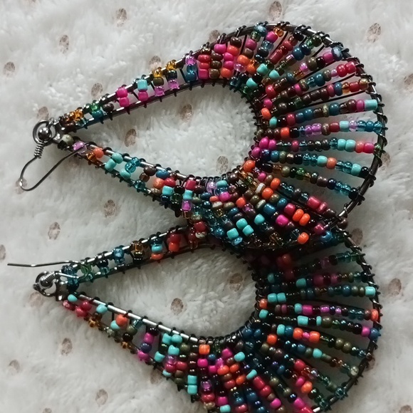 MULTI COLOR TEARDROP BEADED BOHO EARRINGS - Picture 3 of 10